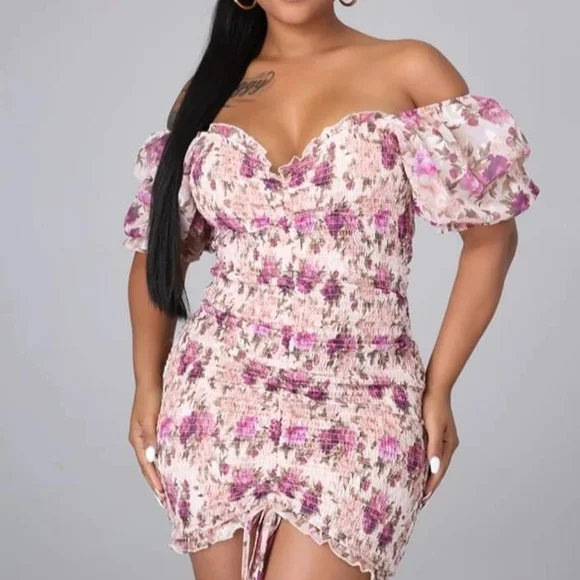 Chic Floral Off-Shoulder Mini Dress - Picture 4 of 7